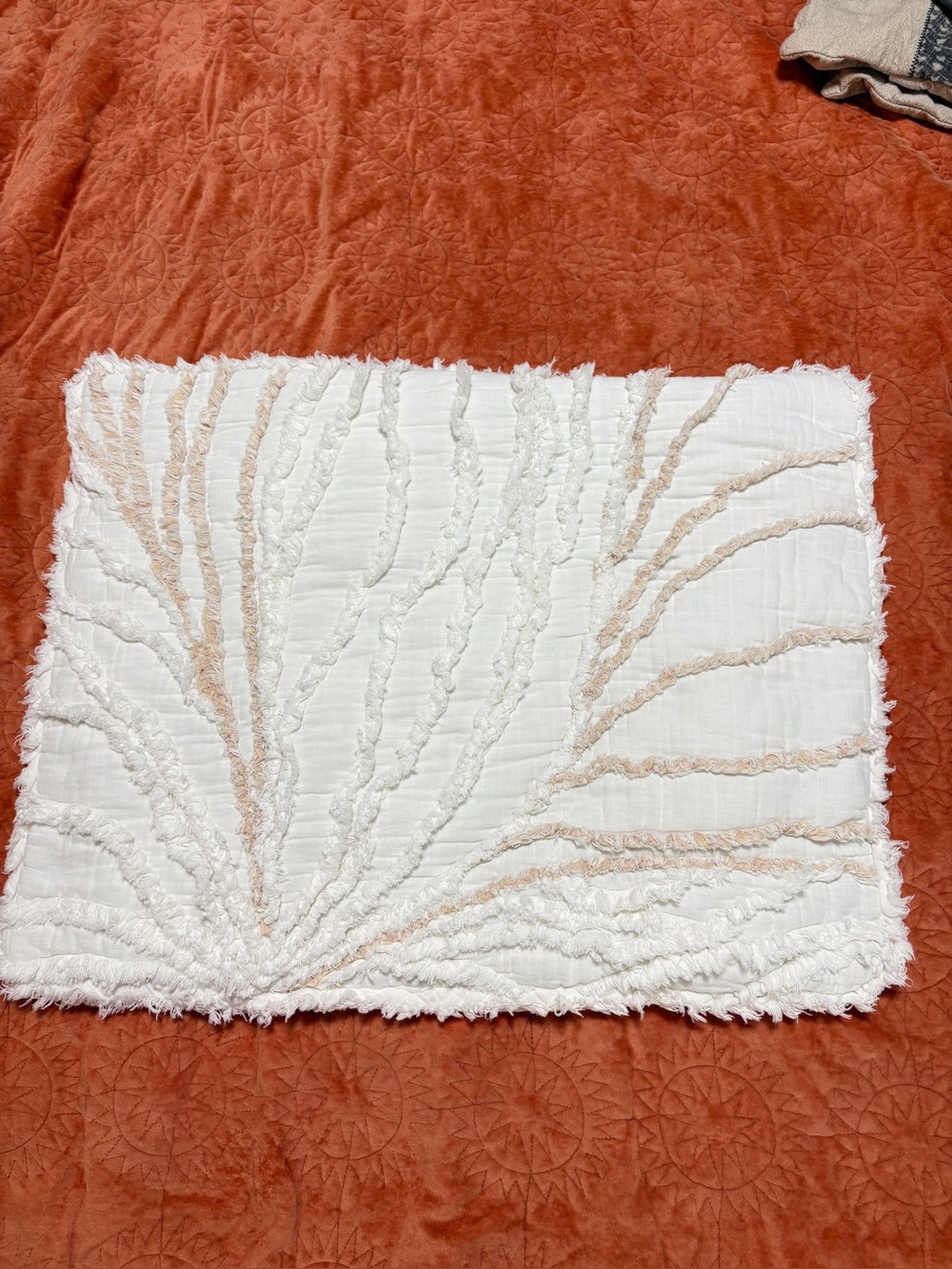 Anthropologie Cozy Tufted Milo Standard Sham 20x26 White Quilted Boho
